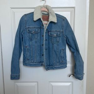 Levis original Sherpa trucker jean jacket size small